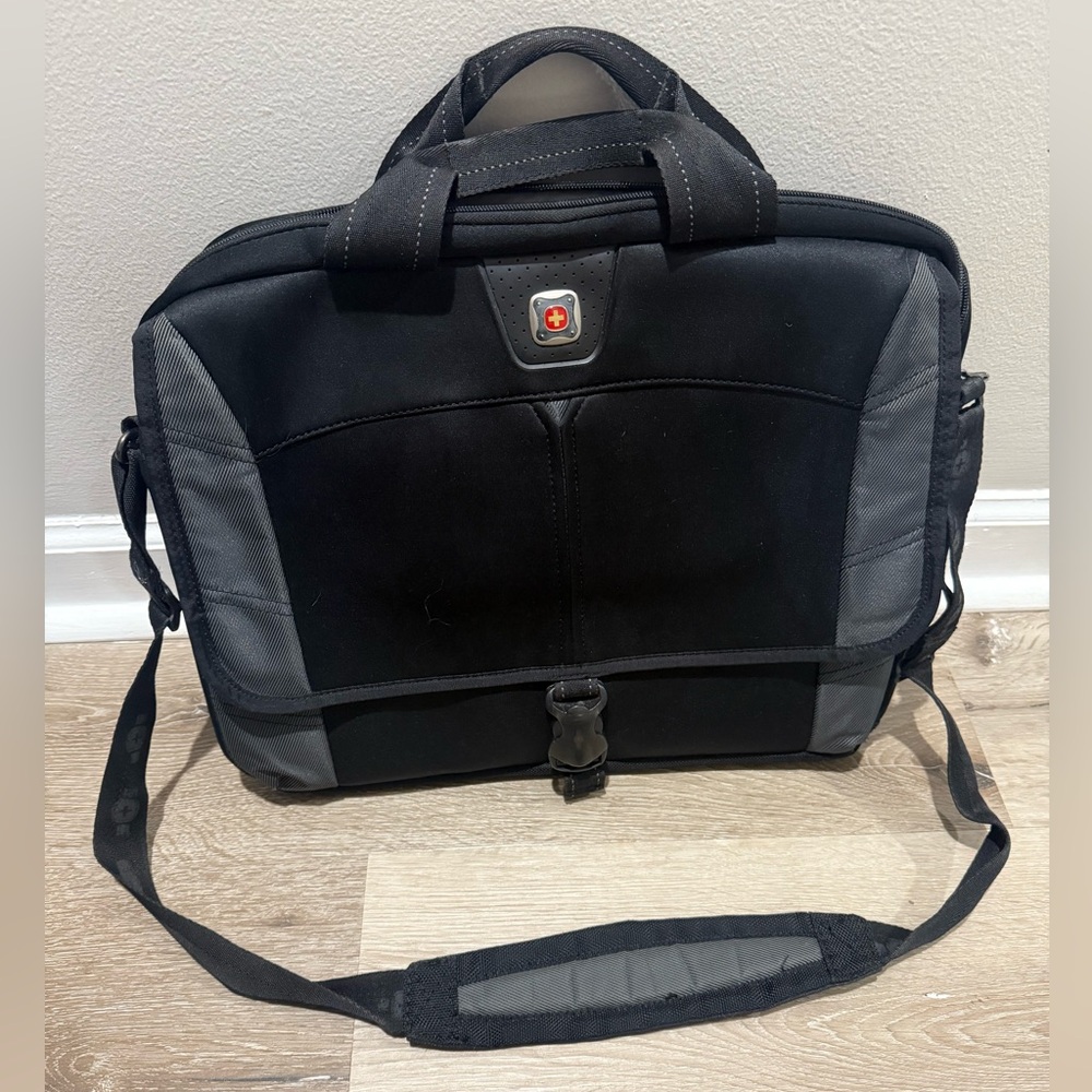 SwissGear Black and Gray Men's Briefcase Bag